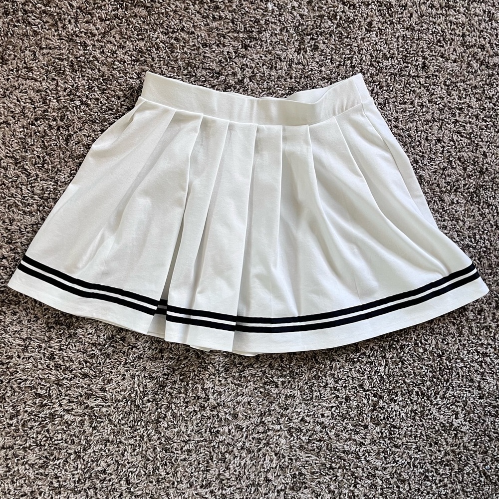 Wild Fable White Pleated Skater Skirt Black Stripe Tennis Style‎